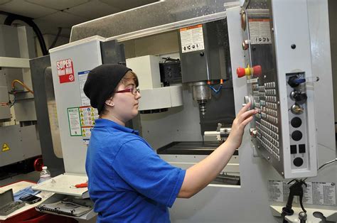 cnc machine operator training center|cnc machine certification near me.